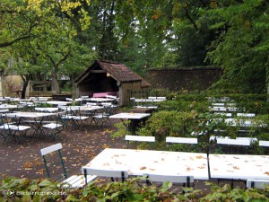 Verlassener Biergarten