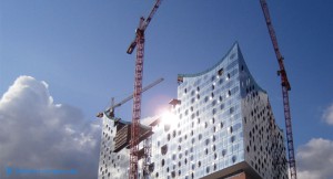 Wolken über der Elbphilharmonie