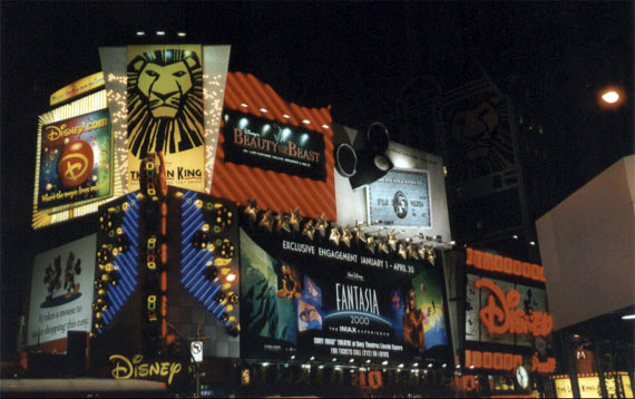 Werbung am Time Square