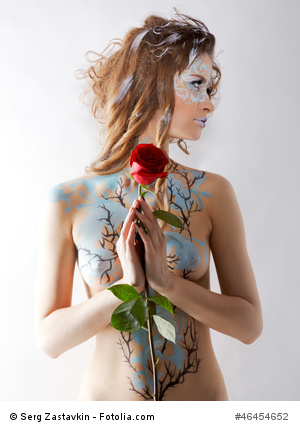 Frau mit Bodypainting