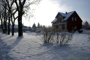 Eingeschneites Haus