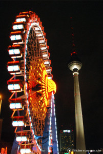 Riesenrad vor dem Berliner Fernsehturm