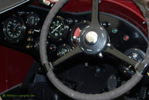 Das Cockpit des Bentley