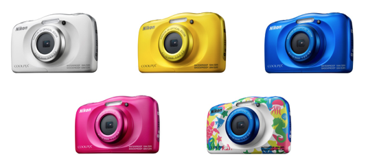Die Coolpix W10 gibt es verschiedenen Farben | Foto: Nikon GmbH